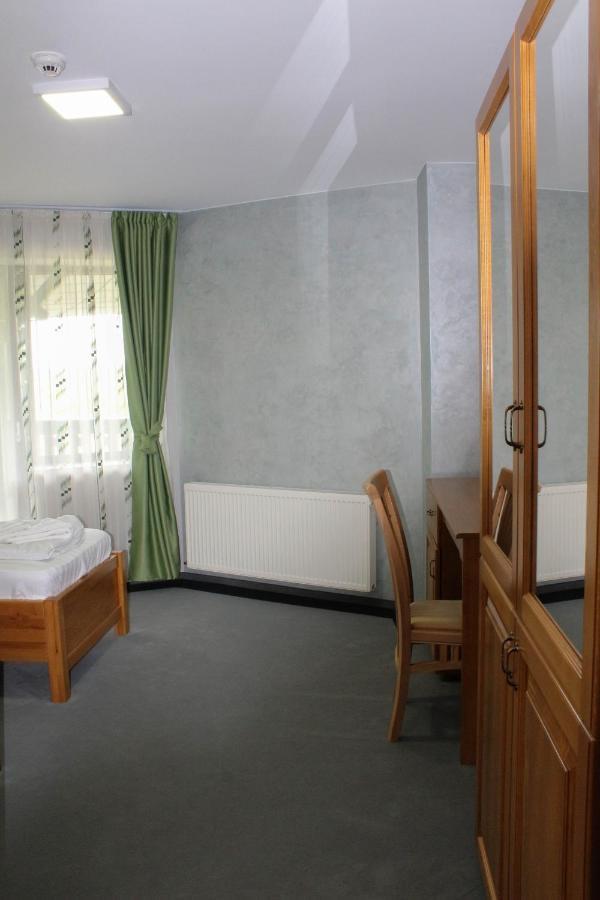 Hostel Teleki Совата Екстериор снимка