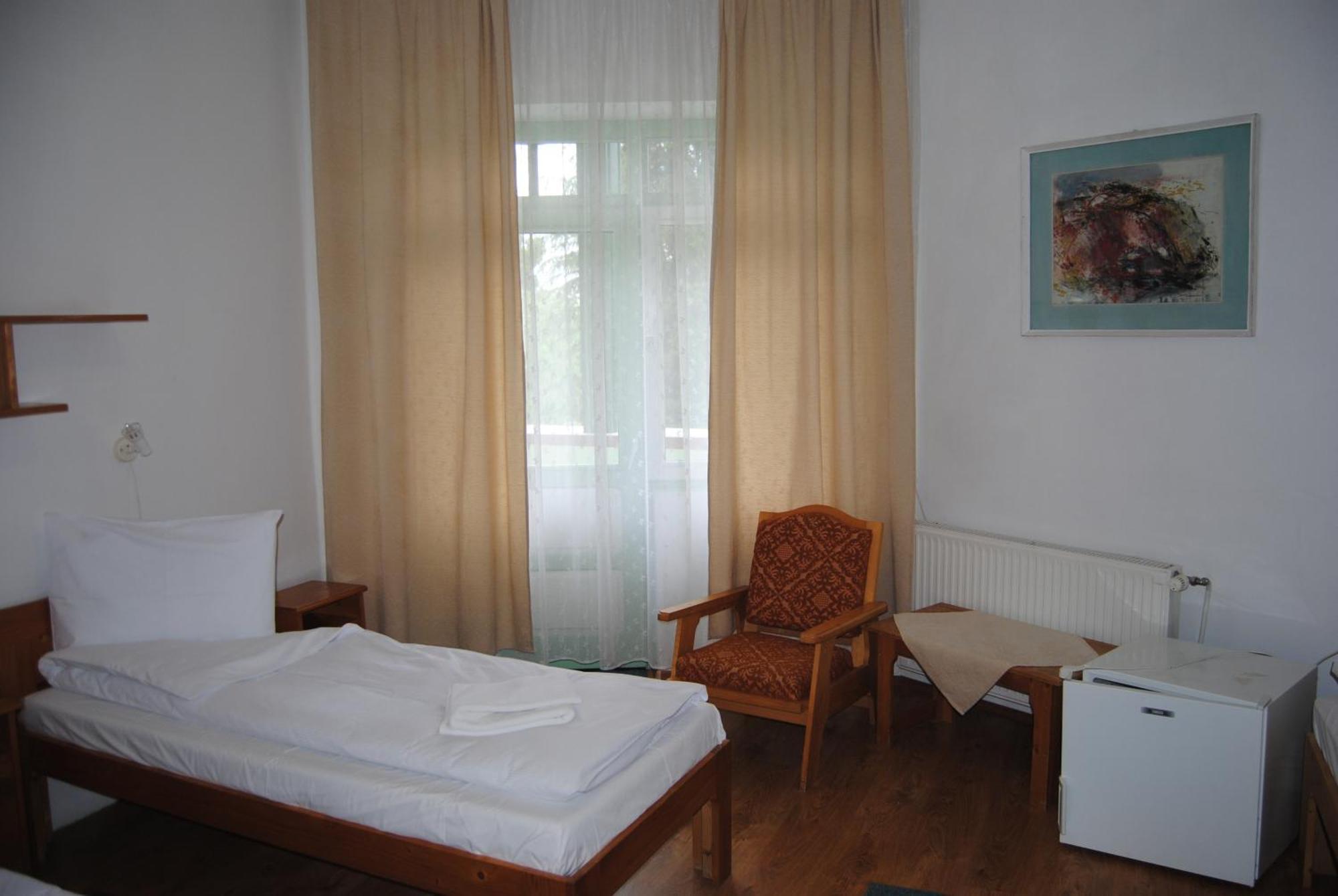 Hostel Teleki Совата Екстериор снимка